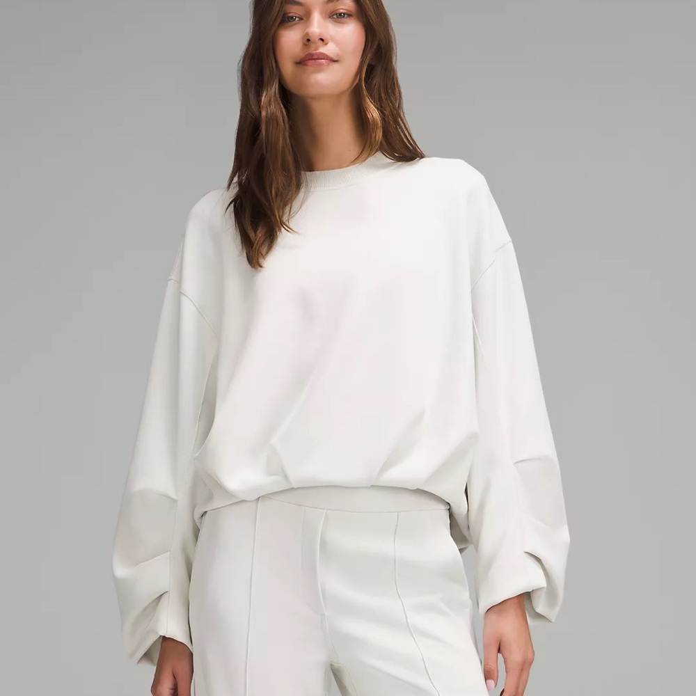 Lululemon softstreme voluminous sleeve pullover